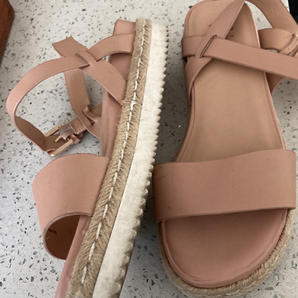 Soft leather sandals